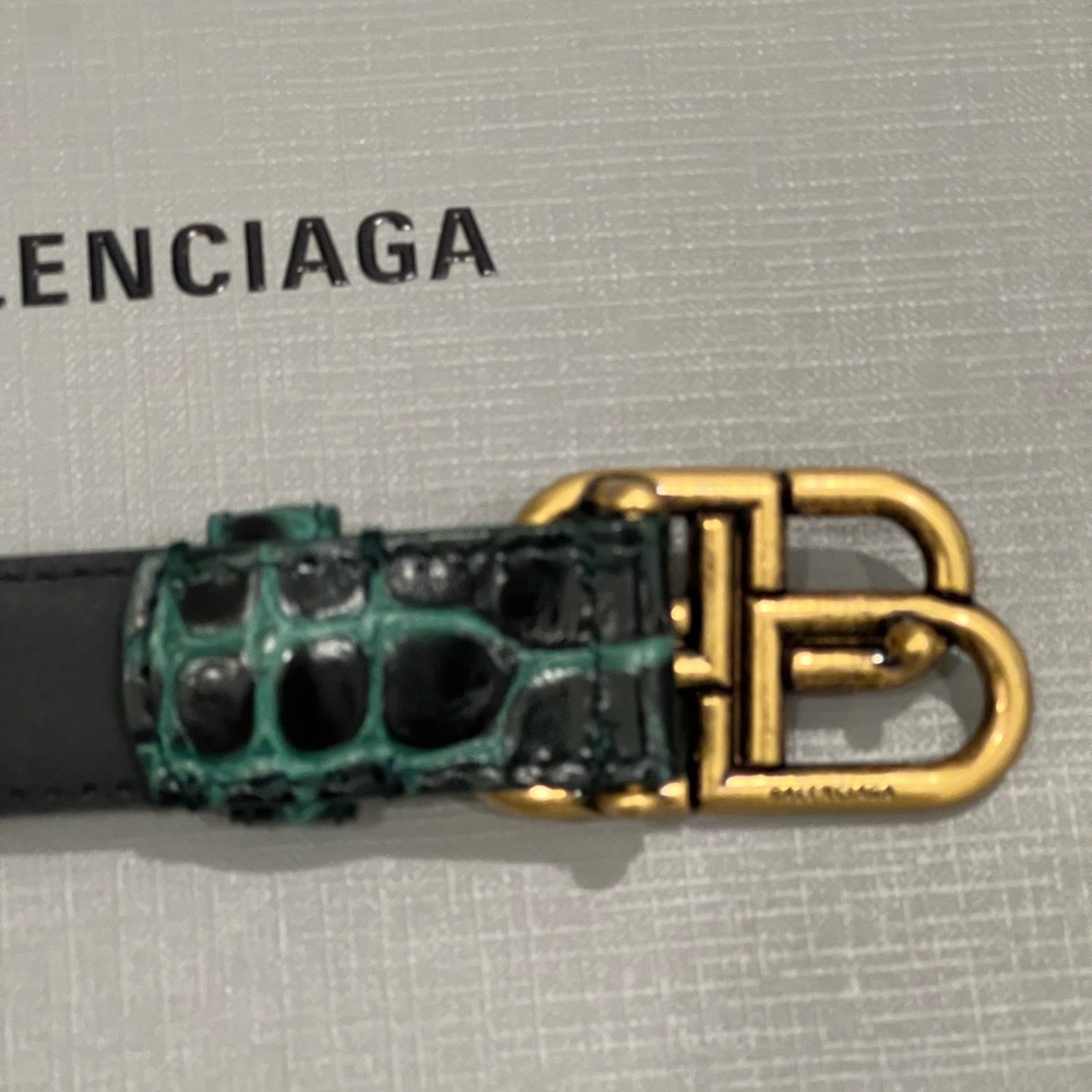 COPY - Balenciaga BB Croco belt - Picture 3 of 5